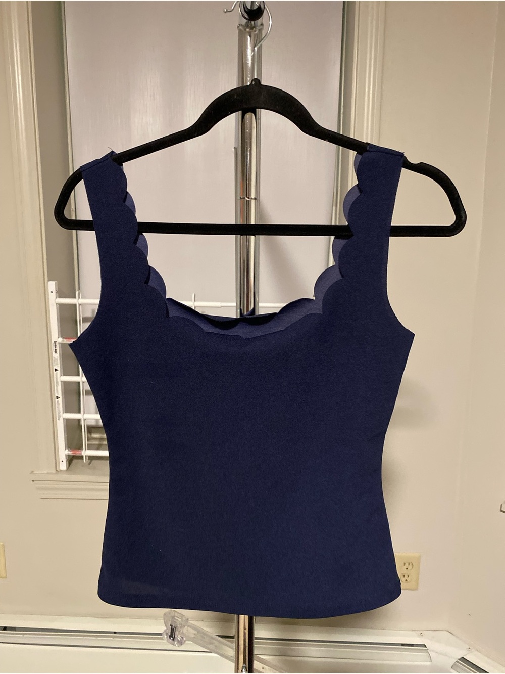 SHEIN Navy Scalloped Strap Tank